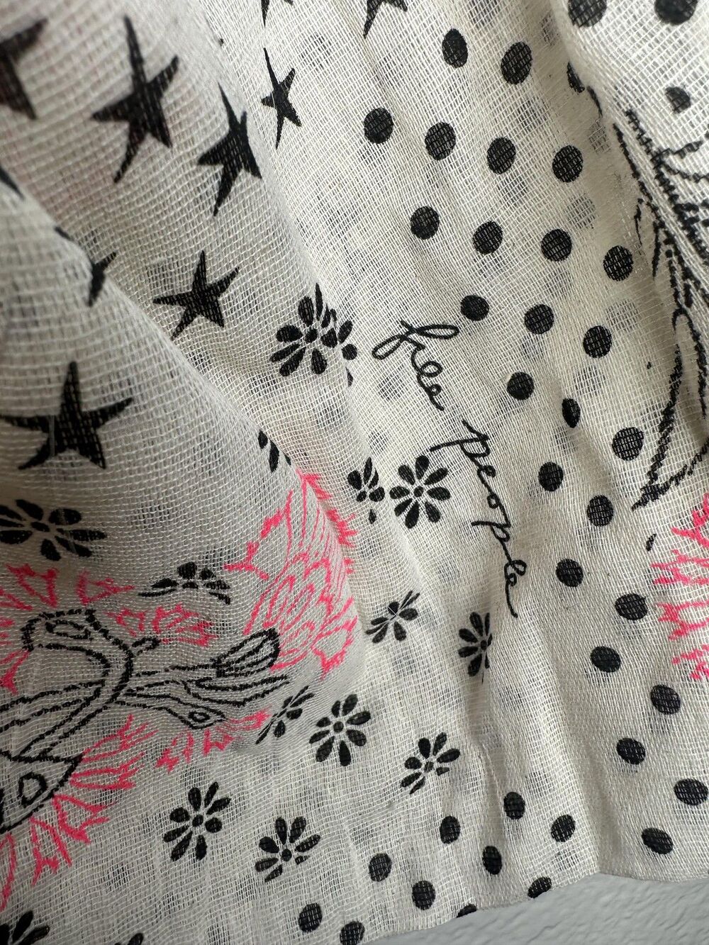 Free People Shoulder Bag Womens Medium Size White Star Floral Boho Sling Print - Picture 2 of 4